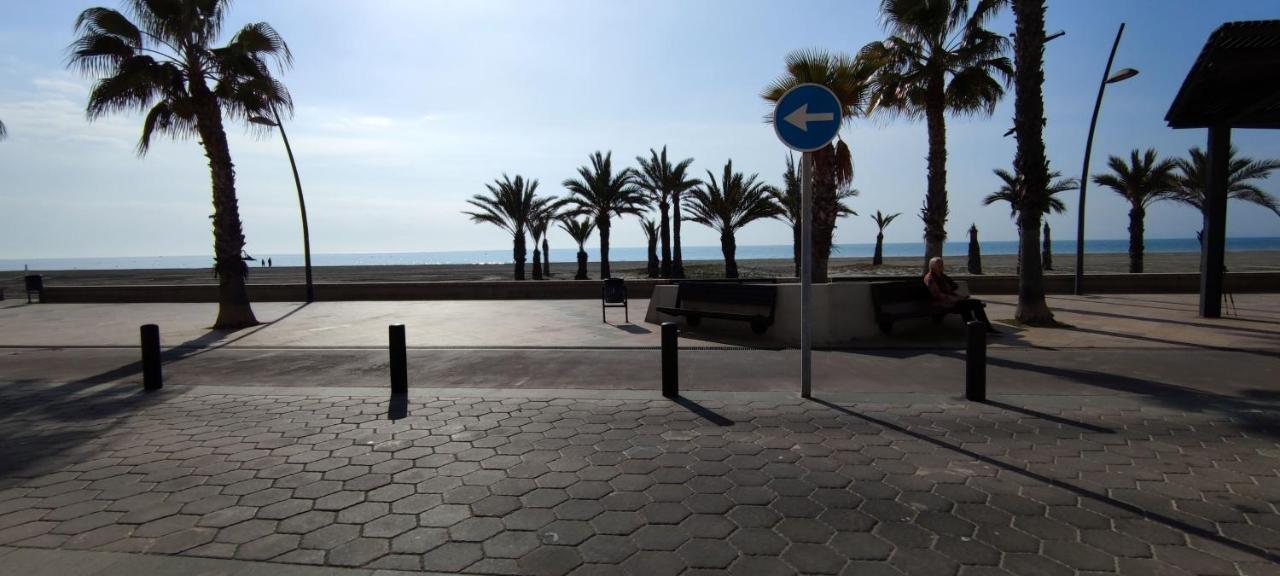Beach Breeze Townhouse By The Beach Santa Pola Buitenkant foto
